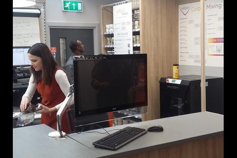 B&Q Holloway Road paint station